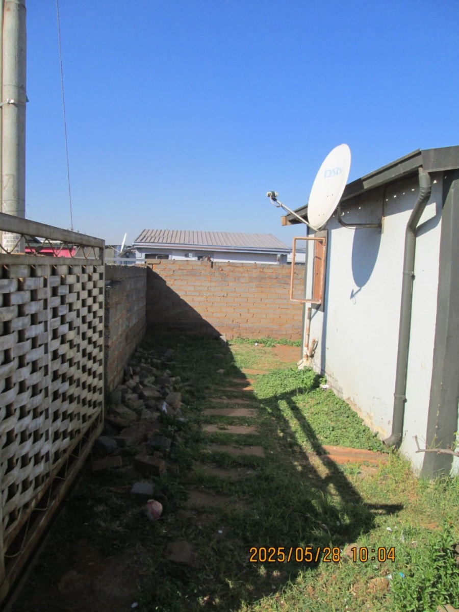 3 Bedroom Property for Sale in Roodekop Gauteng
