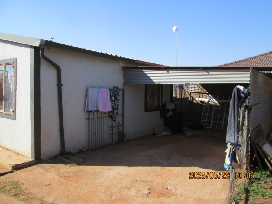 3 Bedroom Property for Sale in Roodekop Gauteng