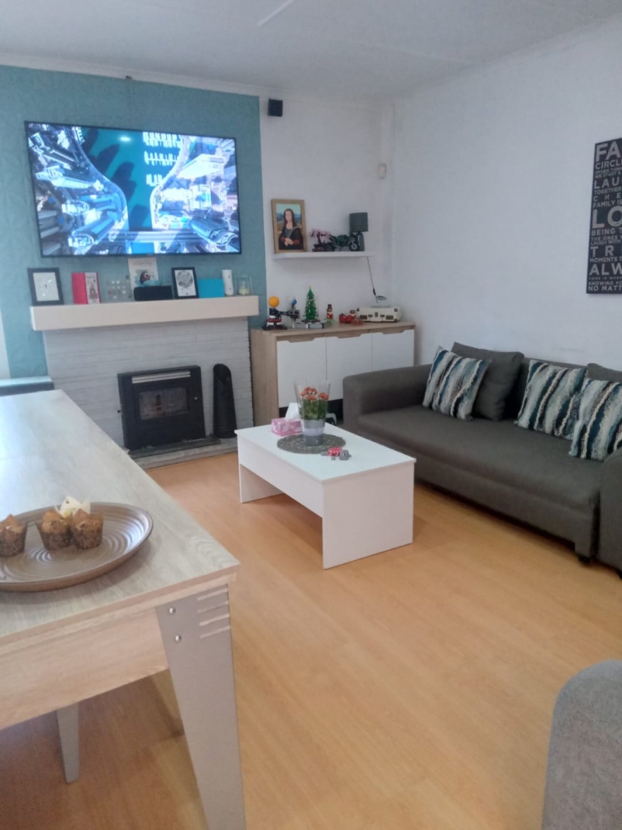 3 Bedroom Property for Sale in Harmelia Gauteng