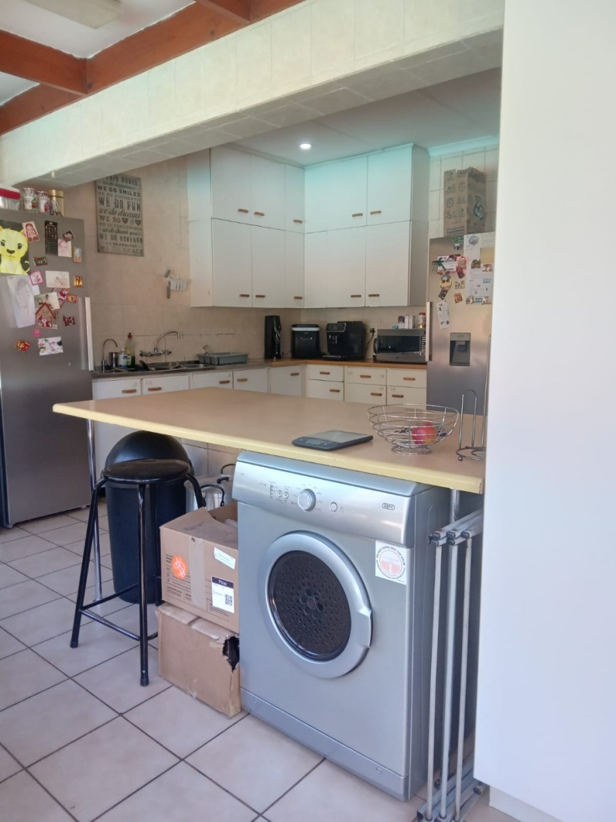 3 Bedroom Property for Sale in Harmelia Gauteng