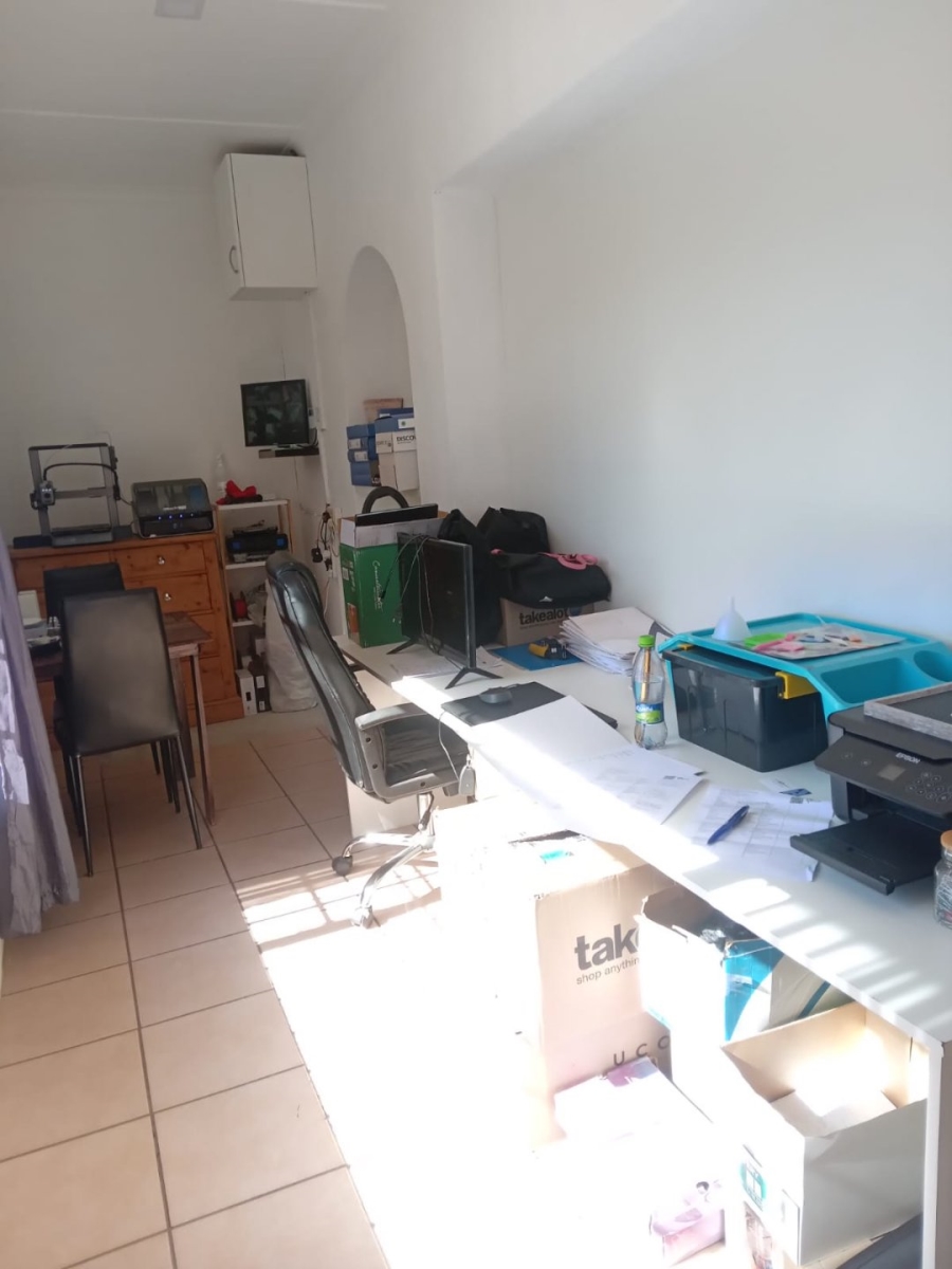 3 Bedroom Property for Sale in Harmelia Gauteng