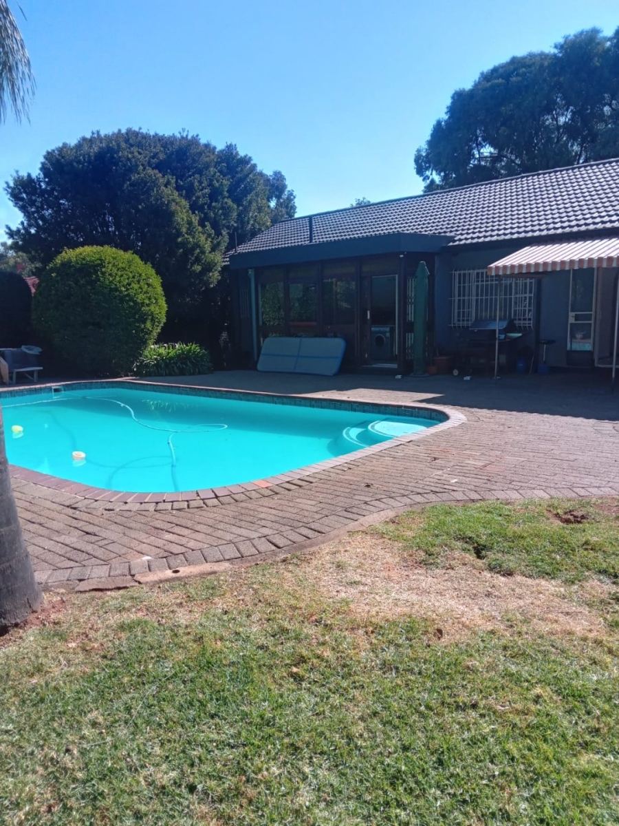 3 Bedroom Property for Sale in Harmelia Gauteng