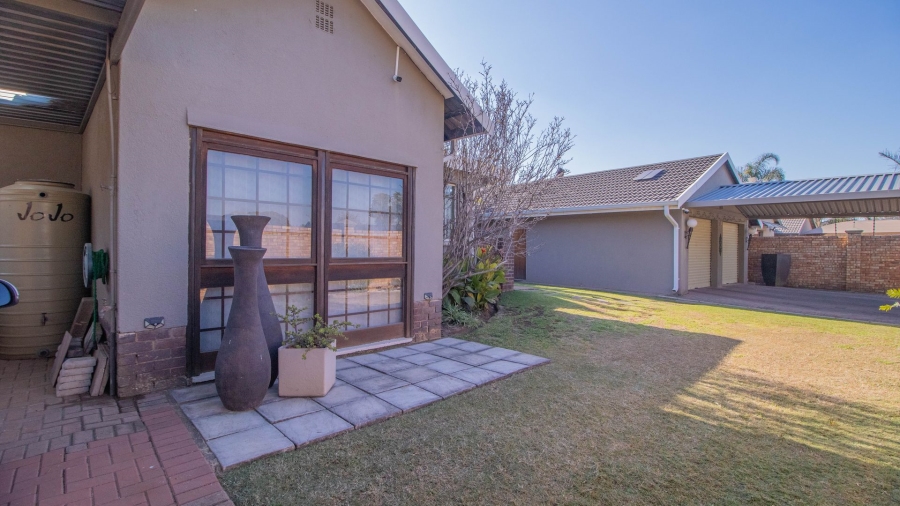 4 Bedroom Property for Sale in Witkoppie Ridge Gauteng