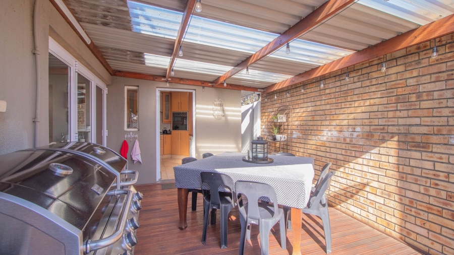 4 Bedroom Property for Sale in Witkoppie Ridge Gauteng