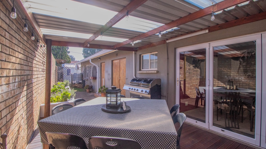 4 Bedroom Property for Sale in Witkoppie Ridge Gauteng