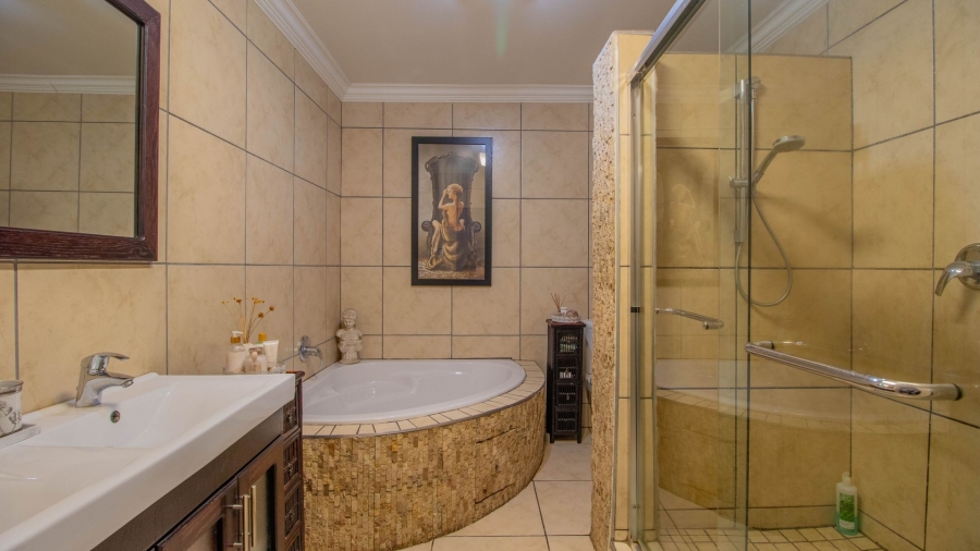 4 Bedroom Property for Sale in Witkoppie Ridge Gauteng