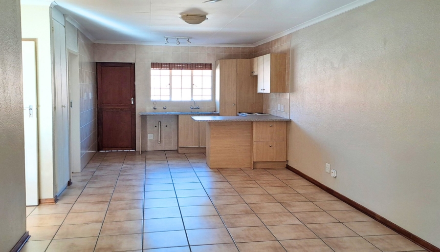 2 Bedroom Property for Sale in Honeydew Grove Gauteng