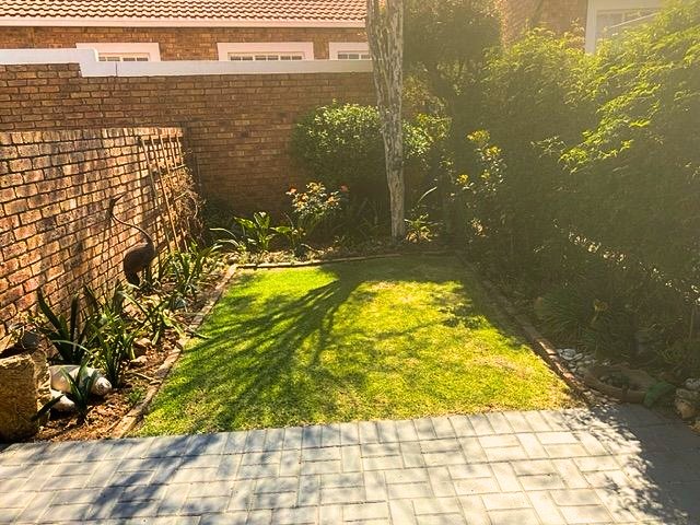 2 Bedroom Property for Sale in Honeydew Grove Gauteng