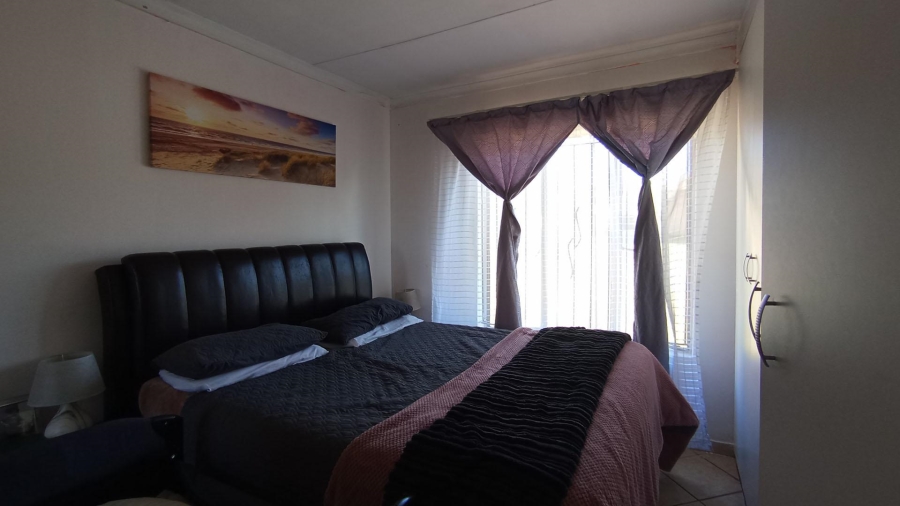 3 Bedroom Property for Sale in Noordwyk Gauteng