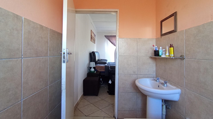 3 Bedroom Property for Sale in Noordwyk Gauteng