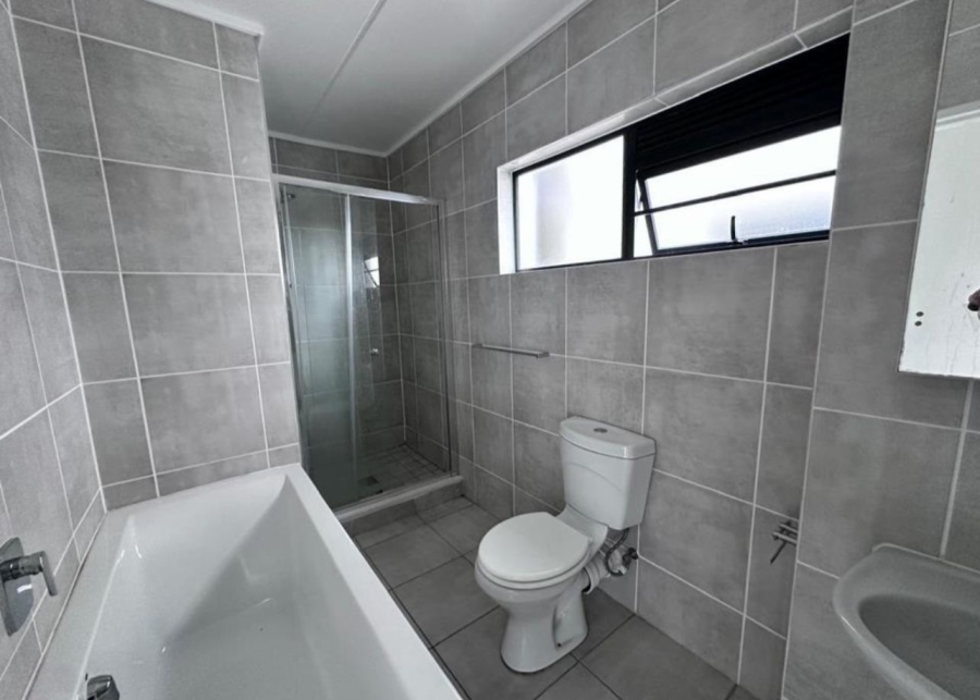 To Let 3 Bedroom Property for Rent in Linbro Park Gauteng