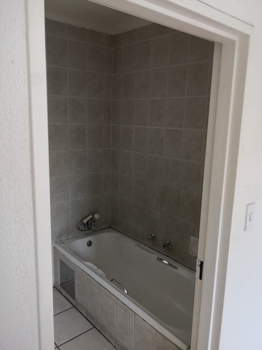 3 Bedroom Property for Sale in Bedford Gardens Gauteng