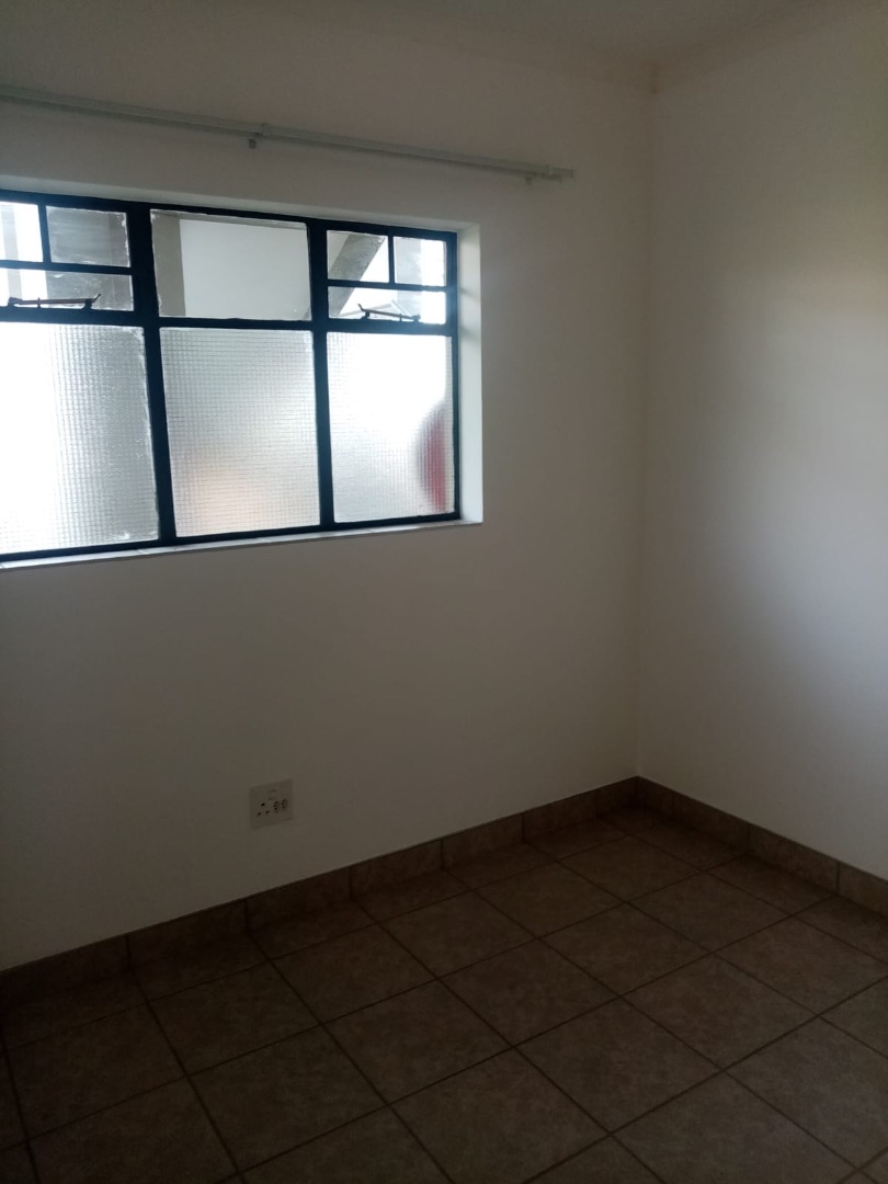 To Let 4 Bedroom Property for Rent in Esther Park Gauteng