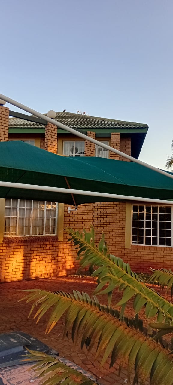 5 Bedroom Property for Sale in Doornpoort Gauteng