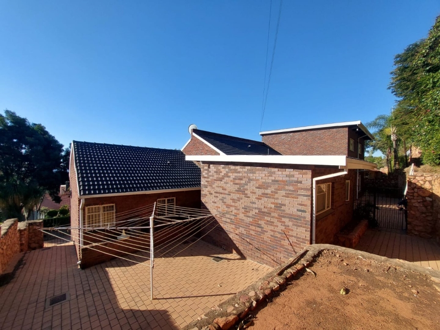 5 Bedroom Property for Sale in Magalieskruin Gauteng