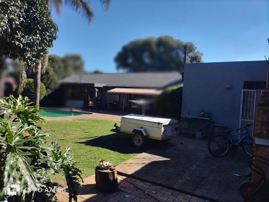 3 Bedroom Property for Sale in Harmelia Gauteng