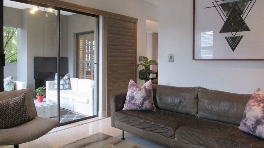5 Bedroom Property for Sale in Stone River Estate Gauteng