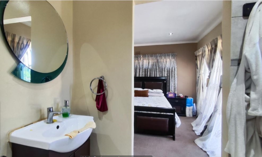 3 Bedroom Property for Sale in Bedford Gardens Gauteng