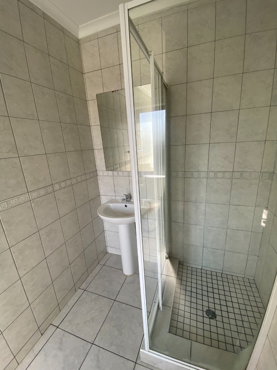 2 Bedroom Property for Sale in Fourways Gauteng