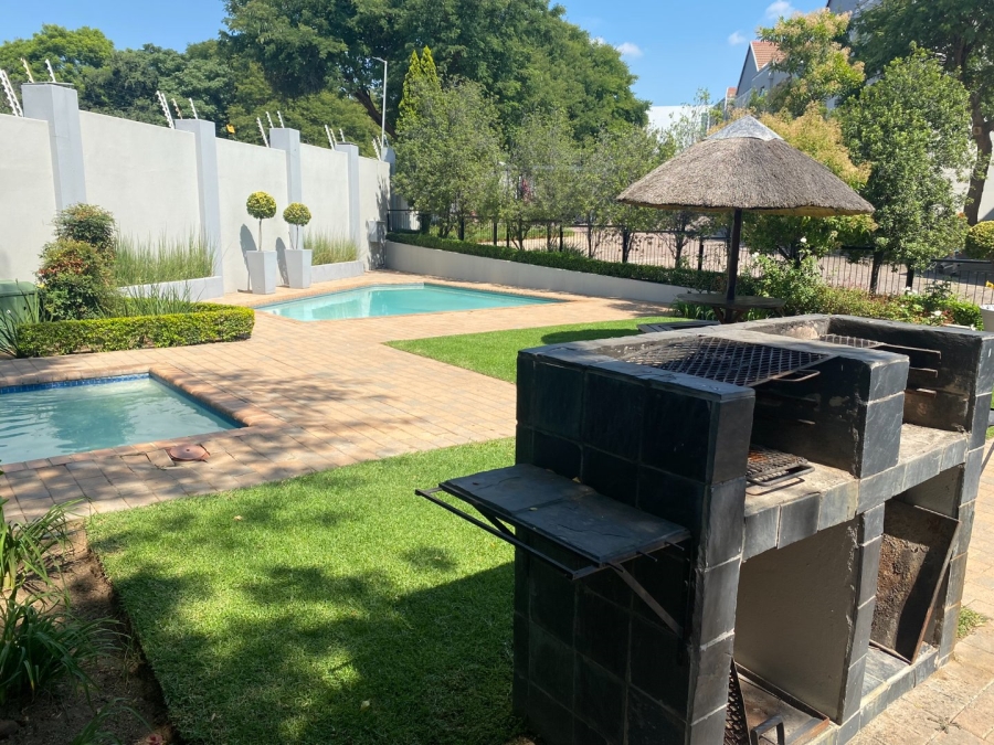 2 Bedroom Property for Sale in Fourways Gauteng