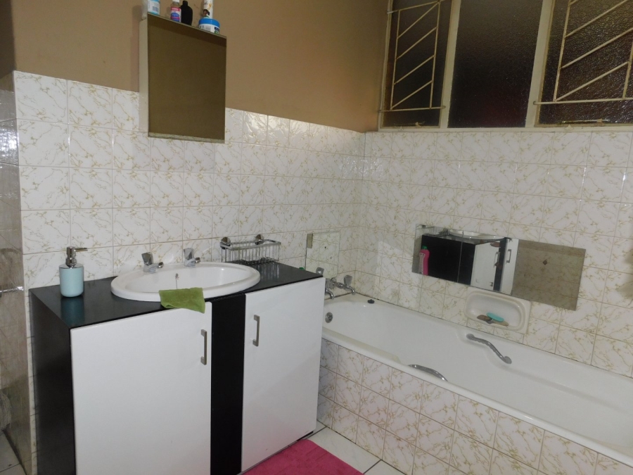 2 Bedroom Property for Sale in Silverton Gauteng