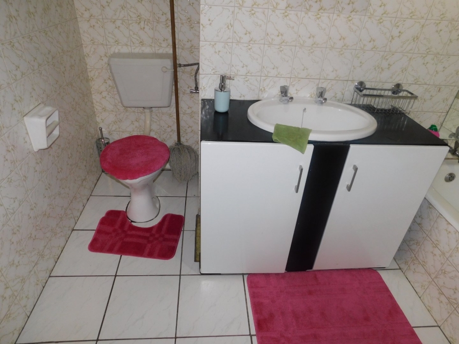 2 Bedroom Property for Sale in Silverton Gauteng
