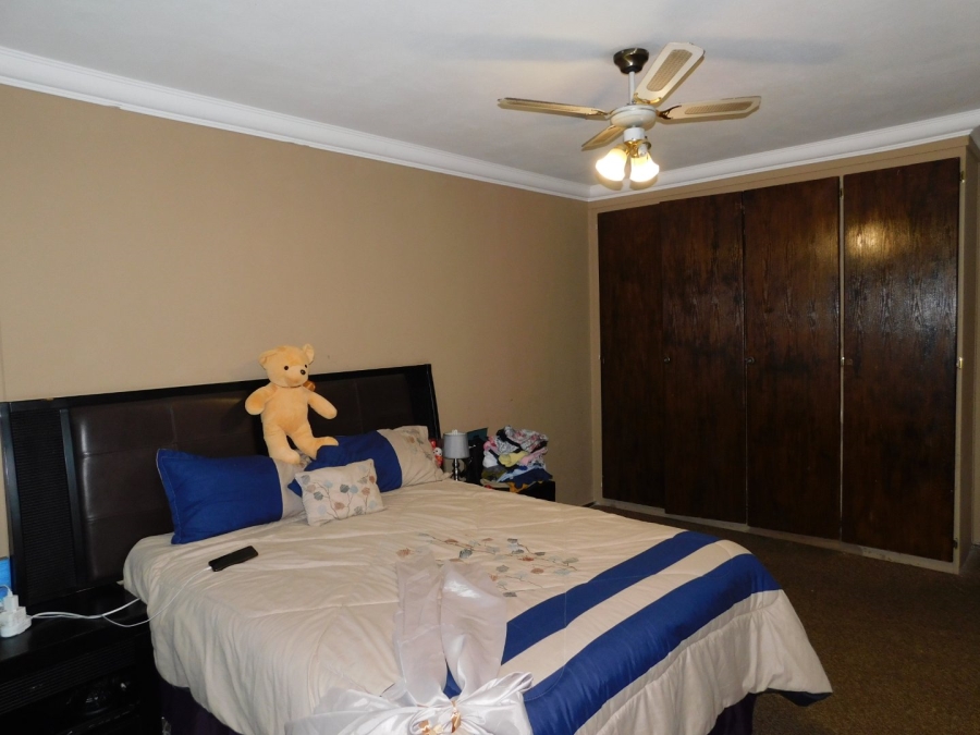 2 Bedroom Property for Sale in Silverton Gauteng