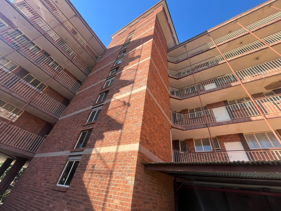 2 Bedroom Property for Sale in Silverton Gauteng
