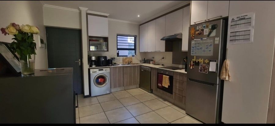 2 Bedroom Property for Sale in Broadacres Gauteng