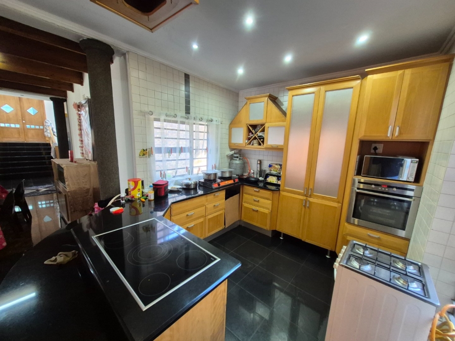 4 Bedroom Property for Sale in Laudium Gauteng