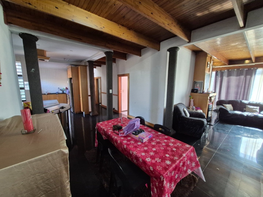 4 Bedroom Property for Sale in Laudium Gauteng