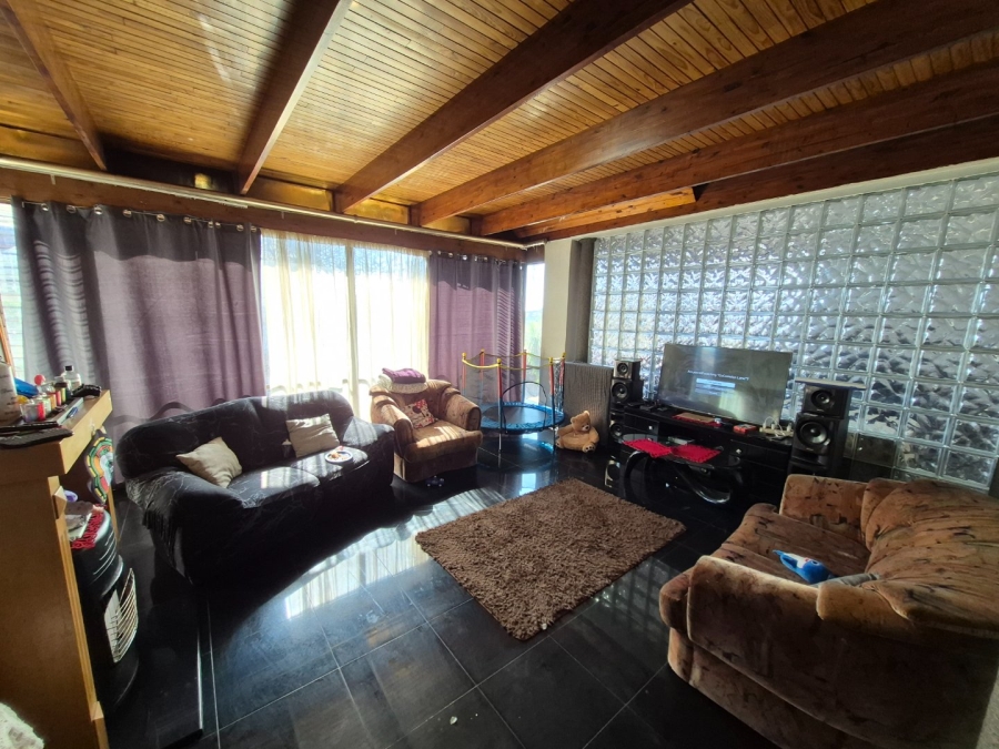 4 Bedroom Property for Sale in Laudium Gauteng