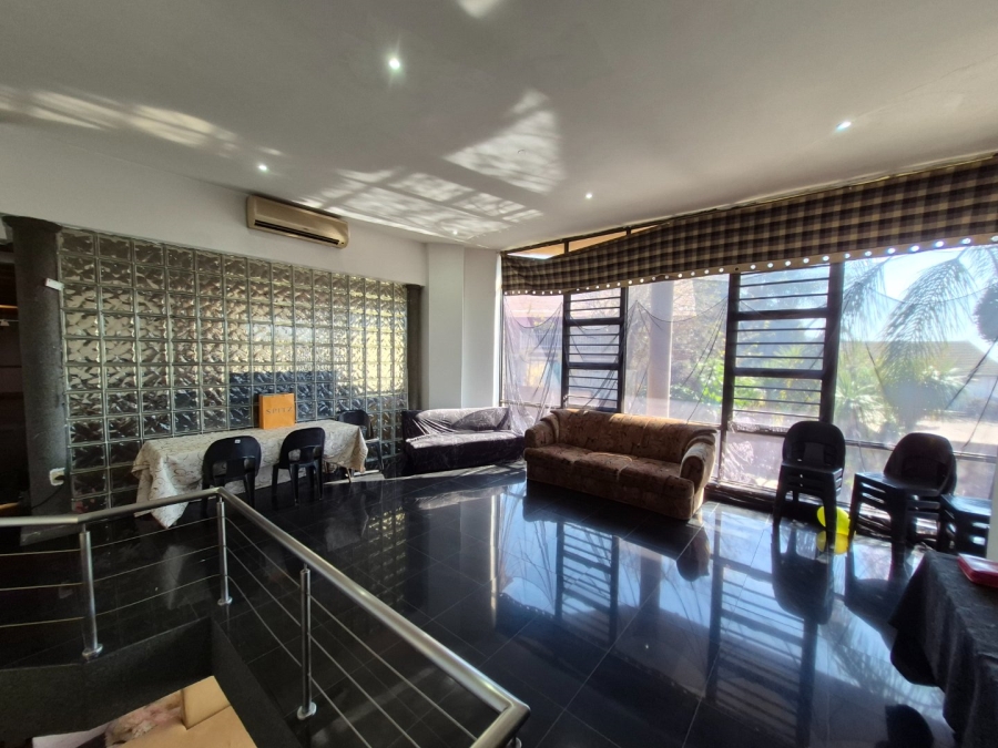 4 Bedroom Property for Sale in Laudium Gauteng