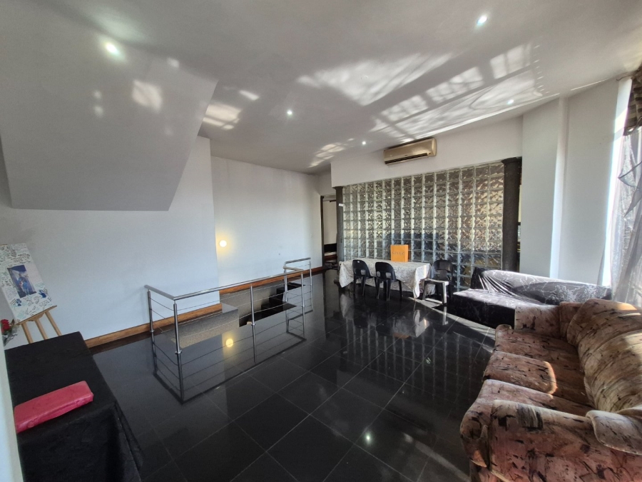4 Bedroom Property for Sale in Laudium Gauteng