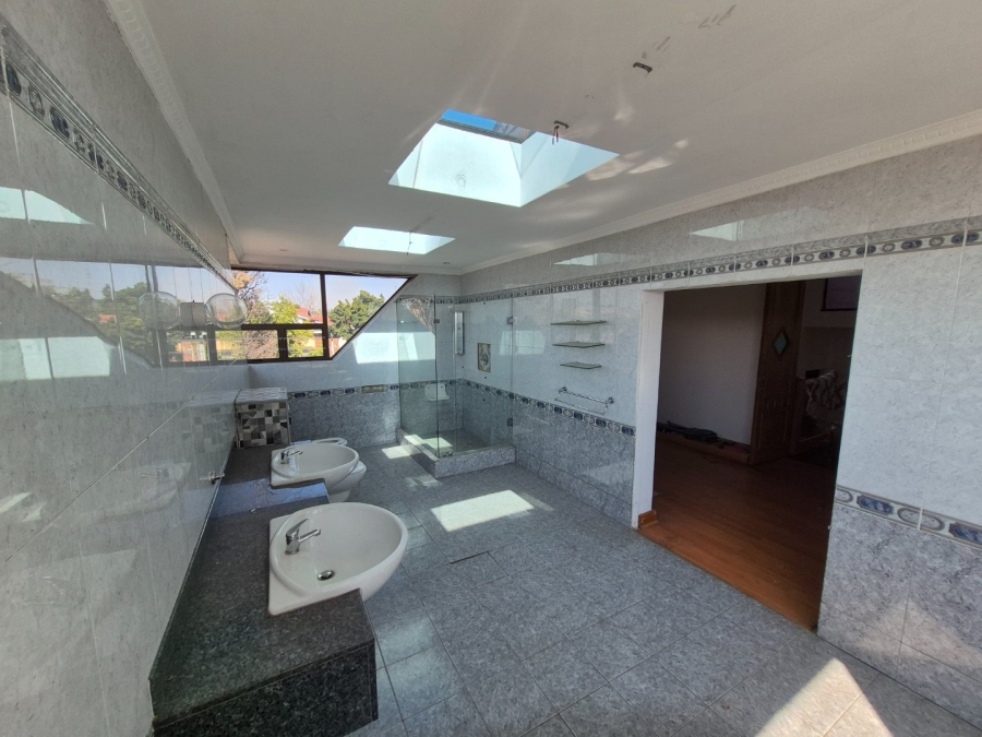 4 Bedroom Property for Sale in Laudium Gauteng