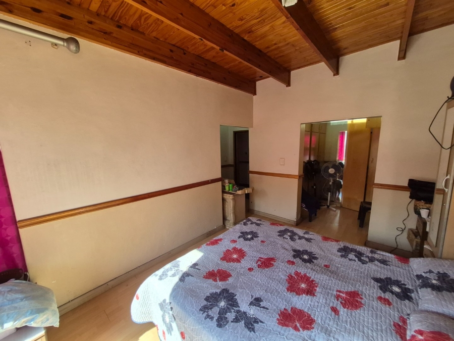 4 Bedroom Property for Sale in Laudium Gauteng