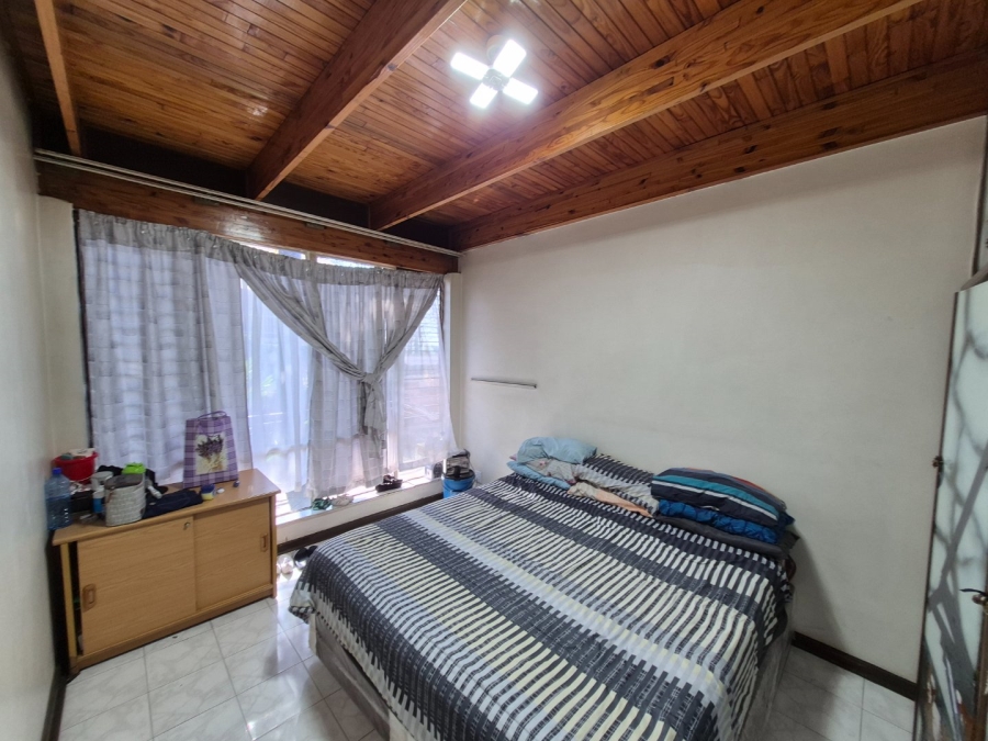 4 Bedroom Property for Sale in Laudium Gauteng