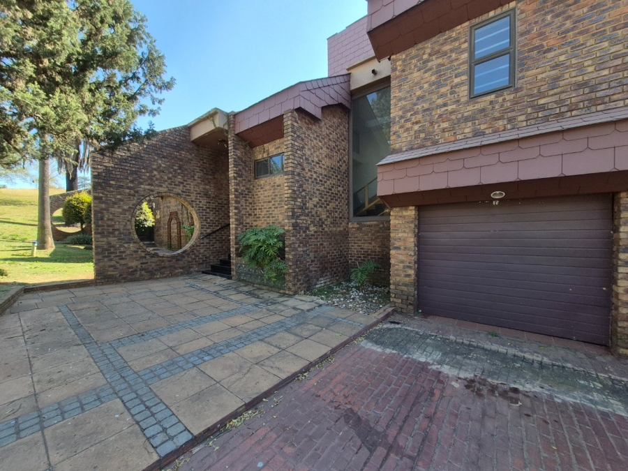 4 Bedroom Property for Sale in Laudium Gauteng