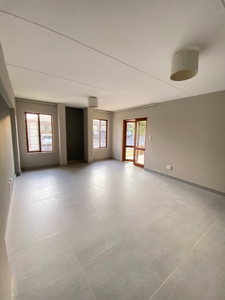 2 Bedroom Property for Sale in Fourways Gauteng
