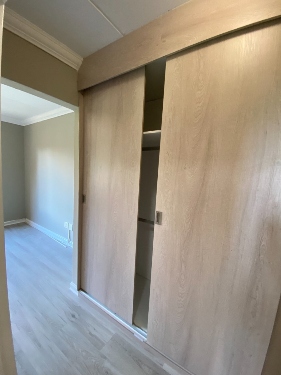 2 Bedroom Property for Sale in Broadacres Gauteng