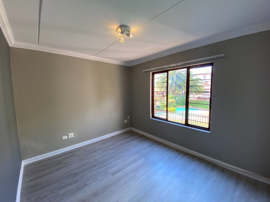 2 Bedroom Property for Sale in Broadacres Gauteng