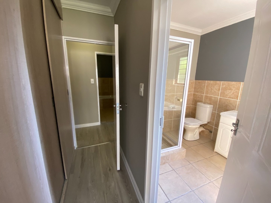 2 Bedroom Property for Sale in Broadacres Gauteng