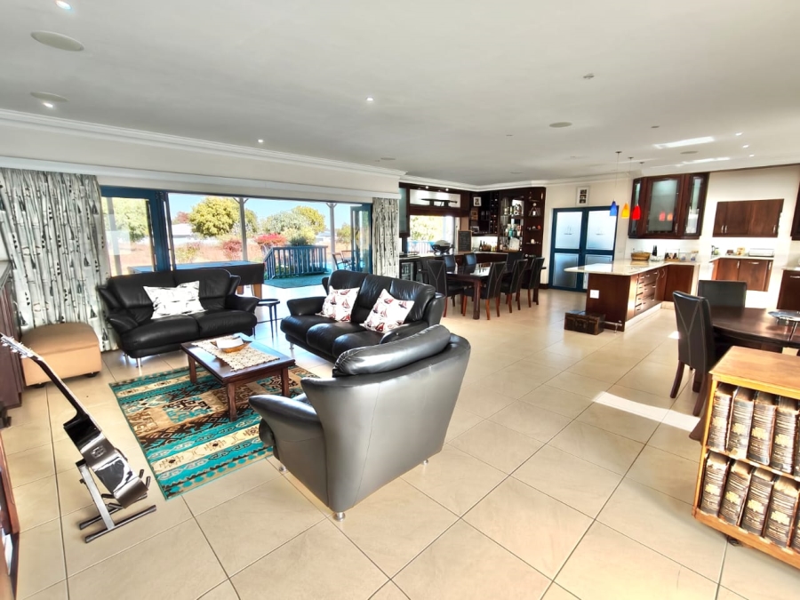 4 Bedroom Property for Sale in Vaal Marina Gauteng