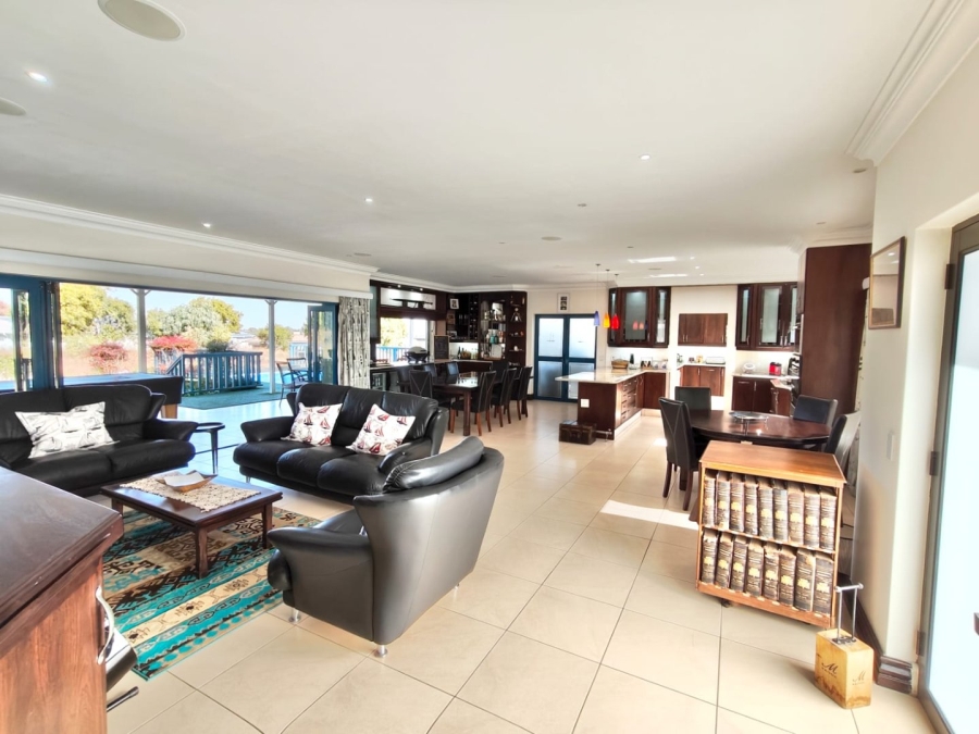 4 Bedroom Property for Sale in Vaal Marina Gauteng