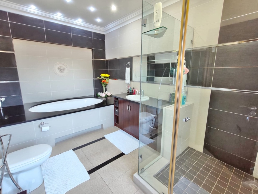 4 Bedroom Property for Sale in Vaal Marina Gauteng