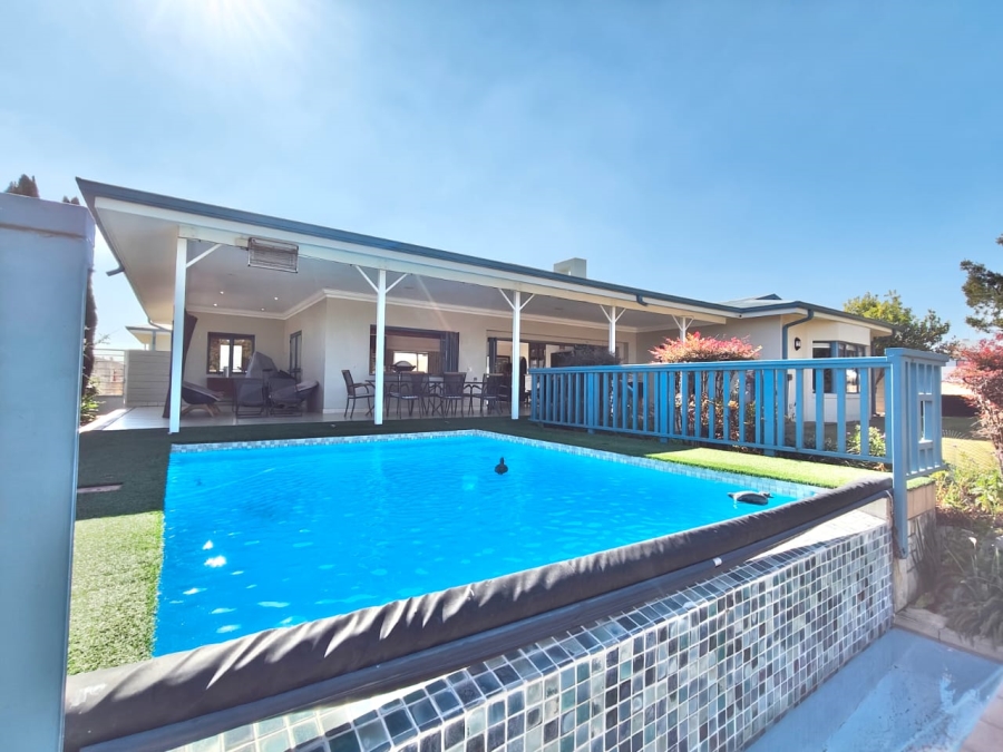 4 Bedroom Property for Sale in Vaal Marina Gauteng