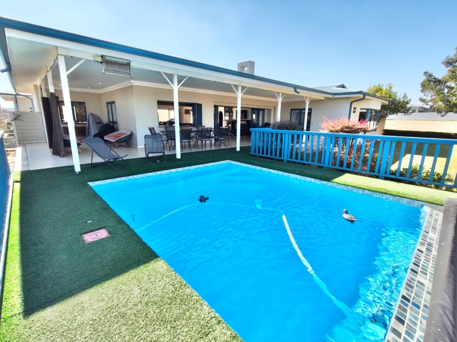 4 Bedroom Property for Sale in Vaal Marina Gauteng