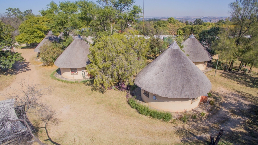  Bedroom Property for Sale in Chartwell Gauteng