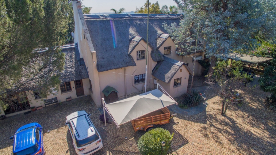 Bedroom Property for Sale in Chartwell Gauteng