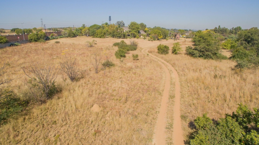  Bedroom Property for Sale in Chartwell Gauteng